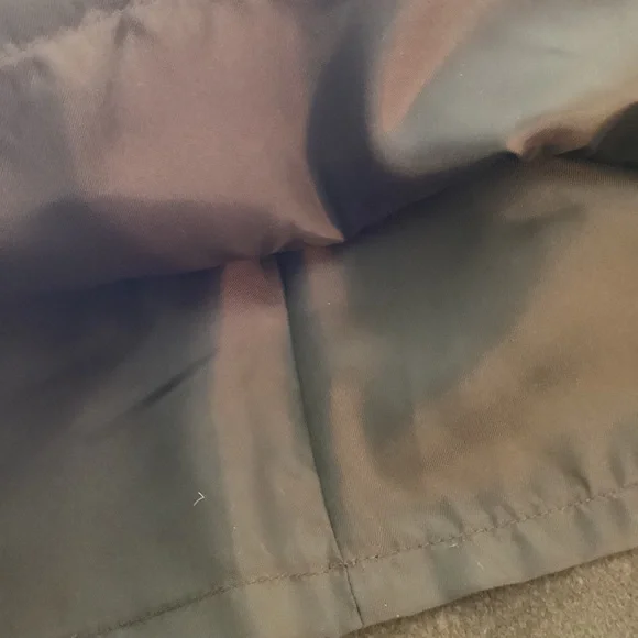 PRICE New GAP Vintage High Waisted Leather Midi Skirt Colour Burgundy Size 8 - Picture 14 of 16